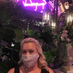 Meet your Posher, Melisa